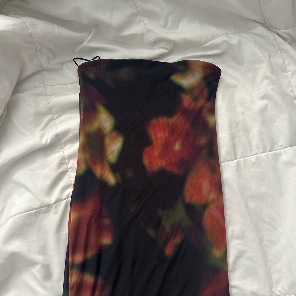 SOLD Chic Strapless Floral Dress